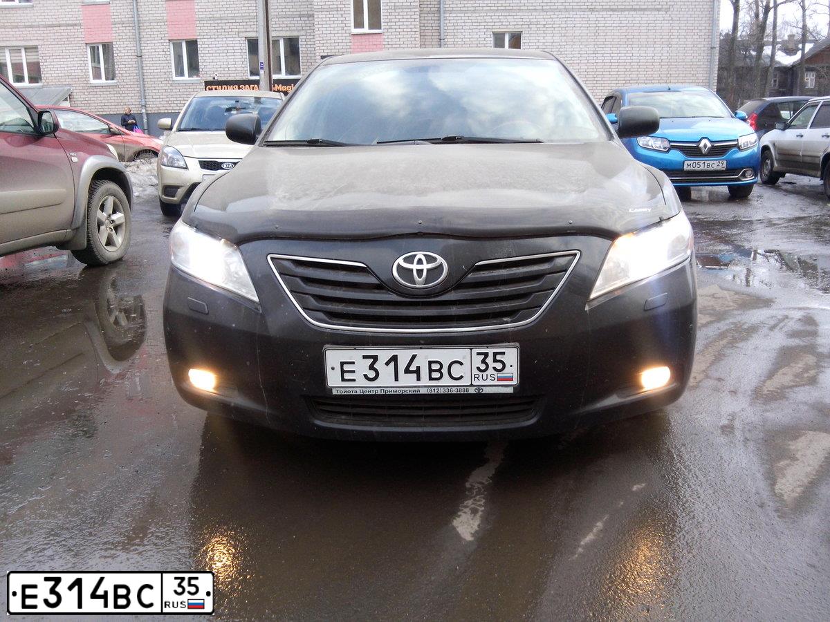 Фото автомобиля TOYOTA CAMRY, 2008 — госномер Н867ТЕ35. Цвет: ЧЕРНЫЙ
