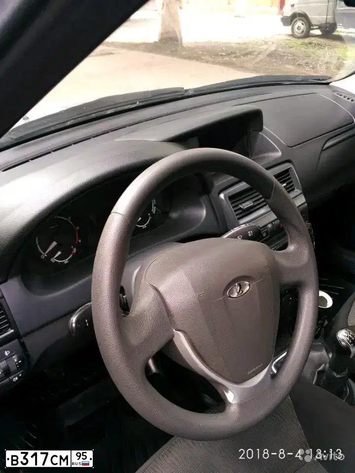 Фото автомобиля LADA 2170 PRIORA, 2015 — госномер Е937КВ95. Цвет: СВЕТЛО-СЕРЕБРИСТЫЙ МЕТАЛЛ