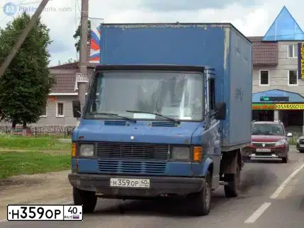 Фото автомобиля MERCEDES SPRINTER, 1989 — госномер К111СС40. Цвет: синий