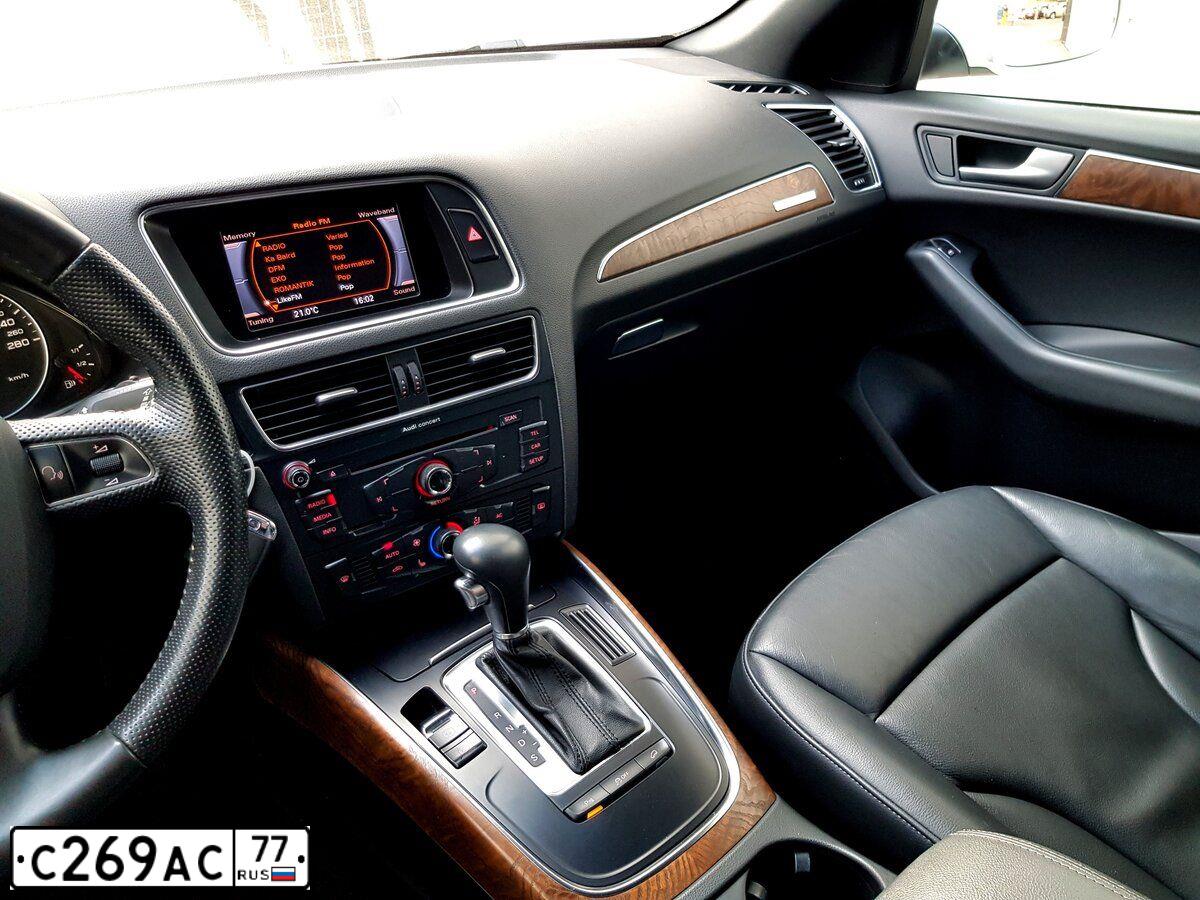 Фото автомобиля AUDI Q5, 2012 — госномер М375ТЕ33. Цвет: Белый