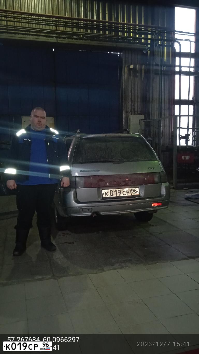 Фото автомобиля LADA 2105, 1997 — госномер К019СР96. Цвет: БЕЛЫЙ