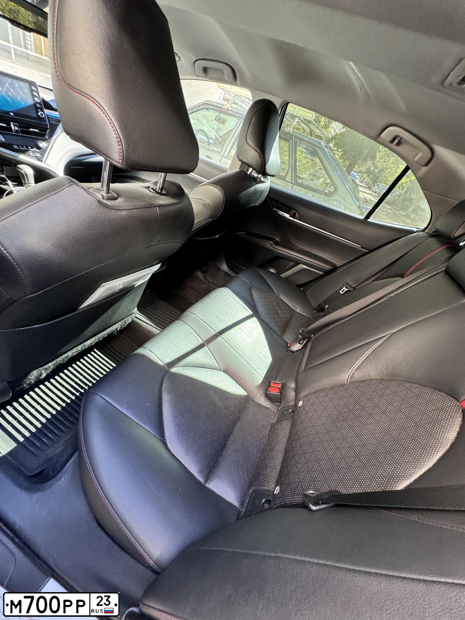 Фото автомобиля TOYOTA MATRIX, 2002 — госномер М700РР23. Цвет: Белый