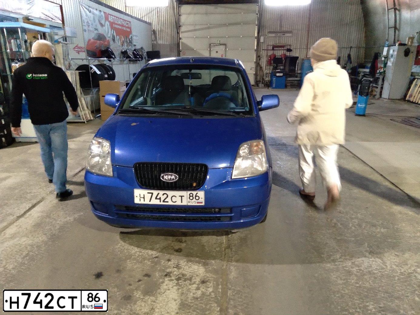 Фото автомобиля KIA PICANTO / MORNING, 2007 — госномер Н742СТ86. Цвет: СИНИЙ