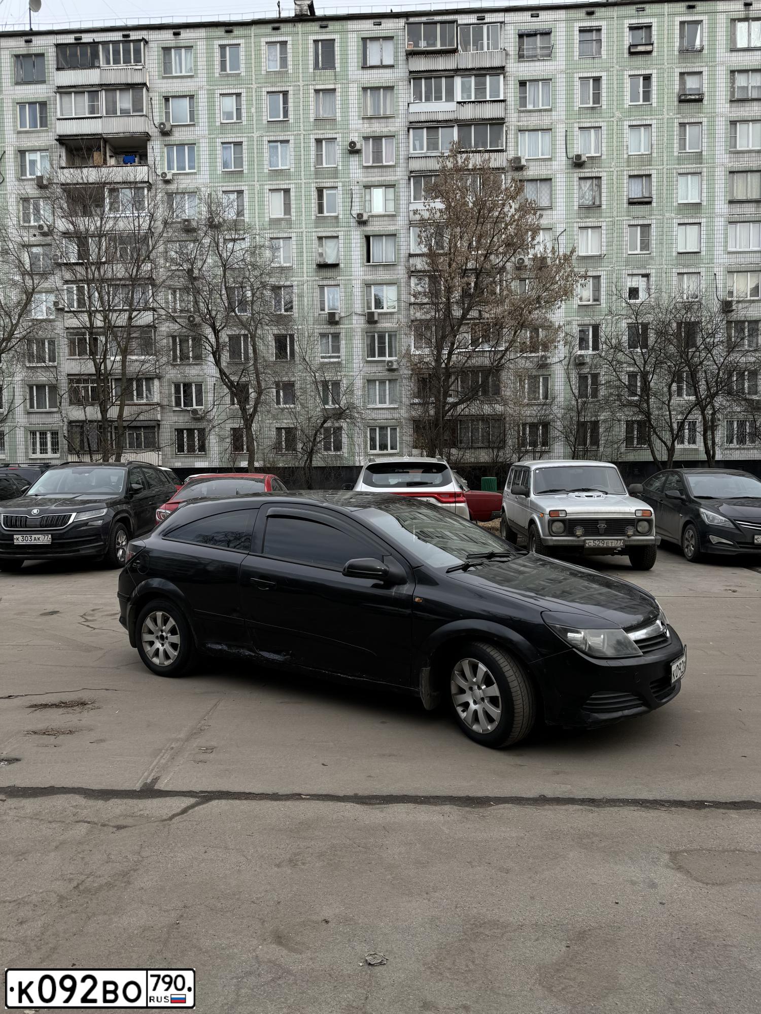 Фото автомобиля OPEL ASTRA, 2006 — госномер М397ТН67. Цвет: ЧЕРНЫЙ