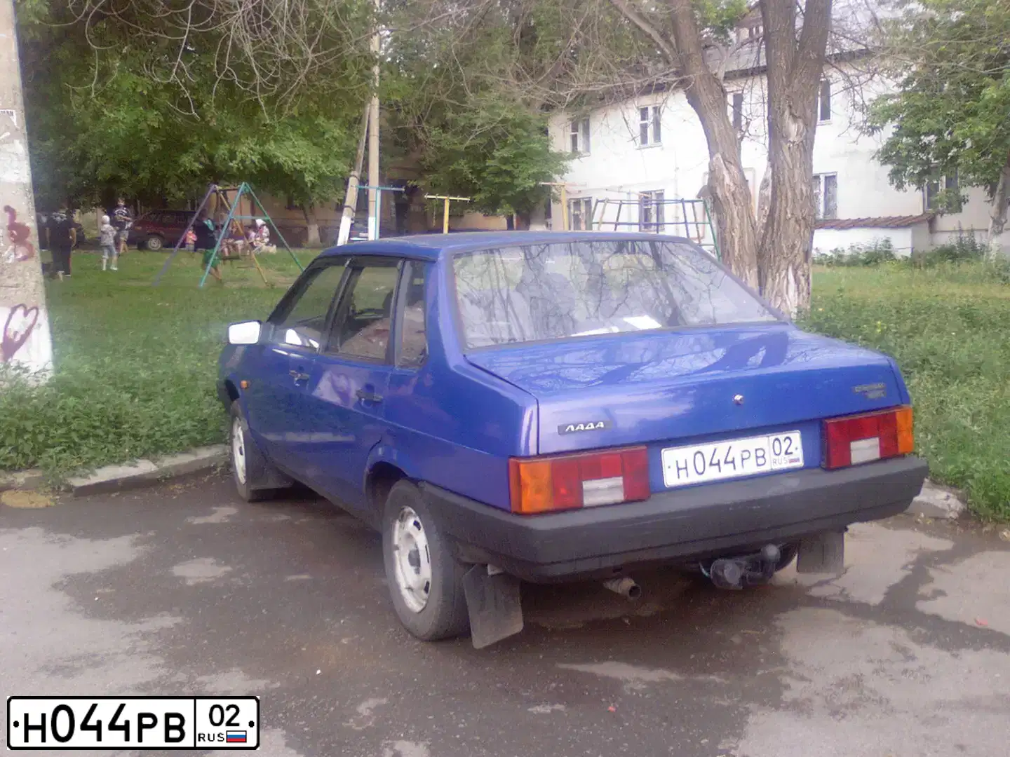 Фото автомобиля LADA 2109 SAMARA, 2000 — госномер Н044РВ02. Цвет: ТЕМНО-ГОЛУБОЙ