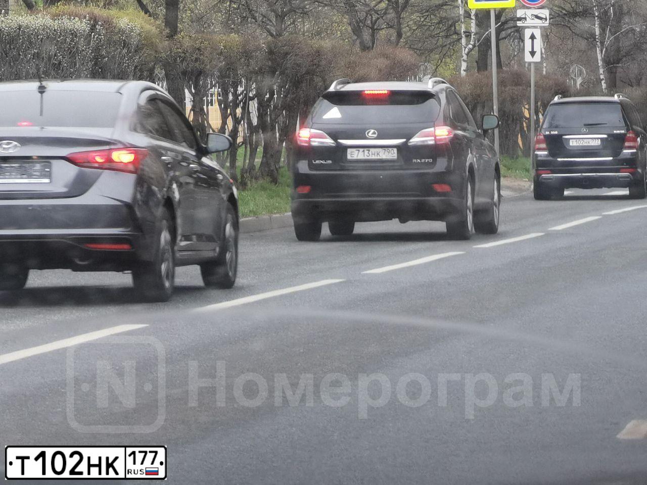 Фото автомобиля HYUNDAI GALLOPER, 1999 — госномер С806МС761. Цвет: СЕРЫЙ МЕТАЛЛИК