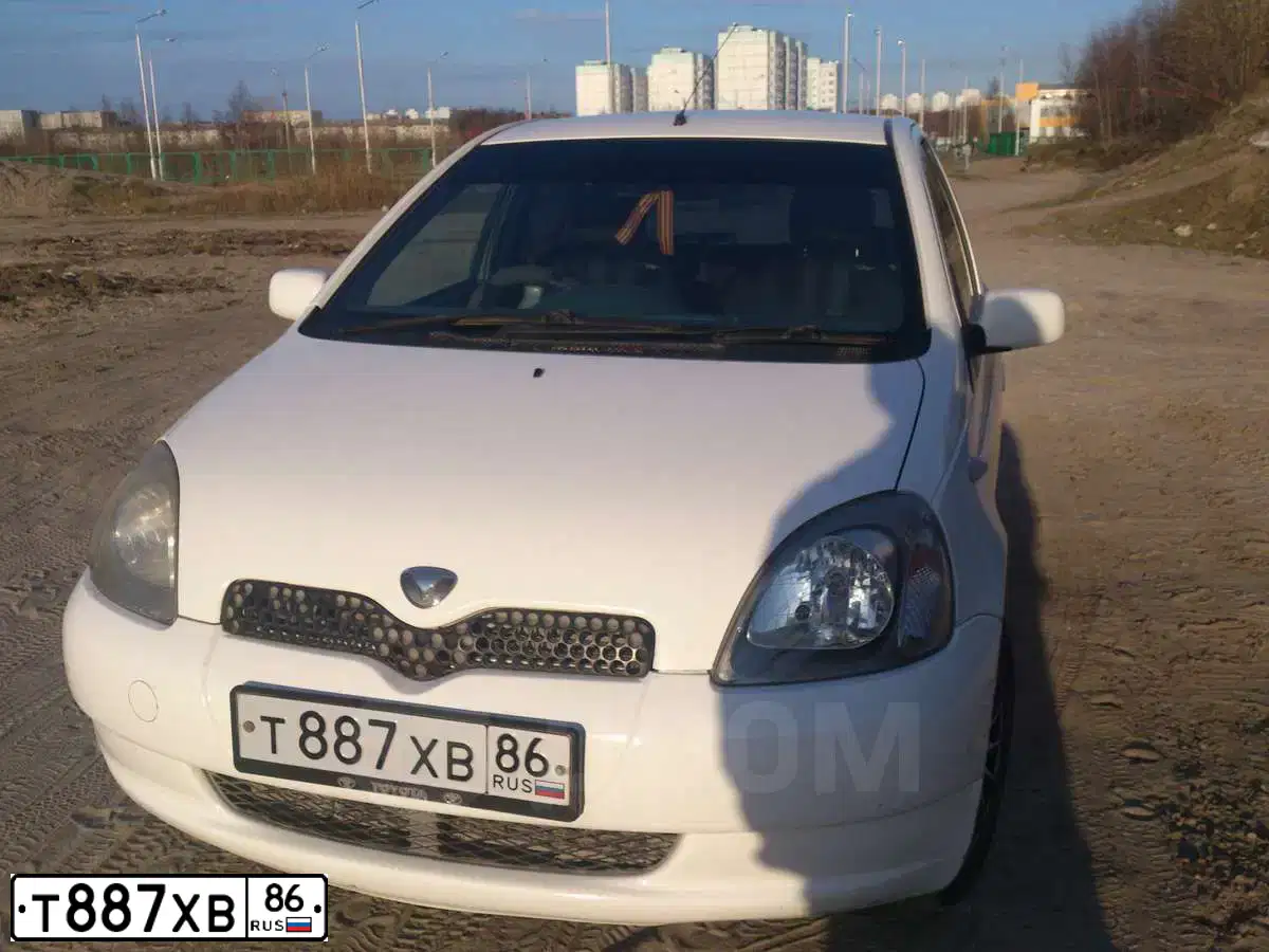 Фото автомобиля BMW 318I, 1999 — госномер Т453ЕТ774. Цвет: (БЕЛЫЙ)СЕРЕБРИСТЫЙ