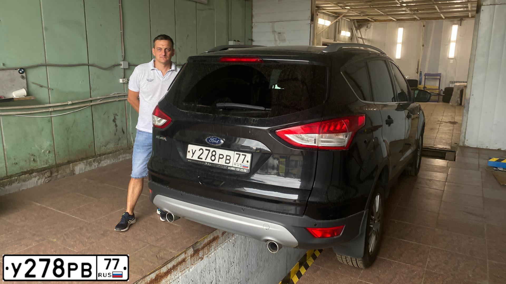 Фото автомобиля FORD KUGA, 2013 — госномер В168РА790. Цвет: ЧЕРНЫЙ