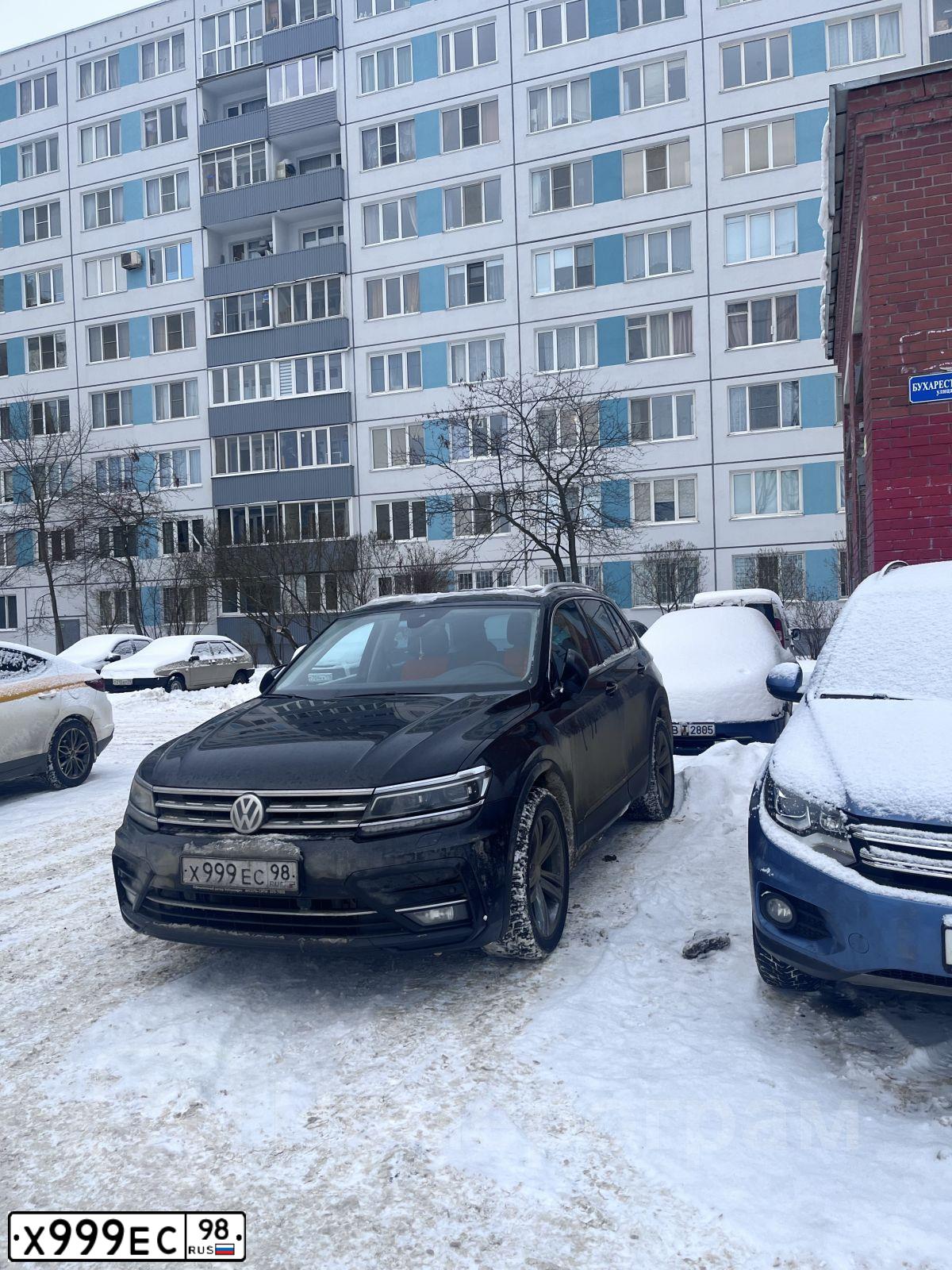 Фото автомобиля FORD EXPLORER, 2008 — госномер Х999ЕС98. Цвет: ЧЕРНЫЙ