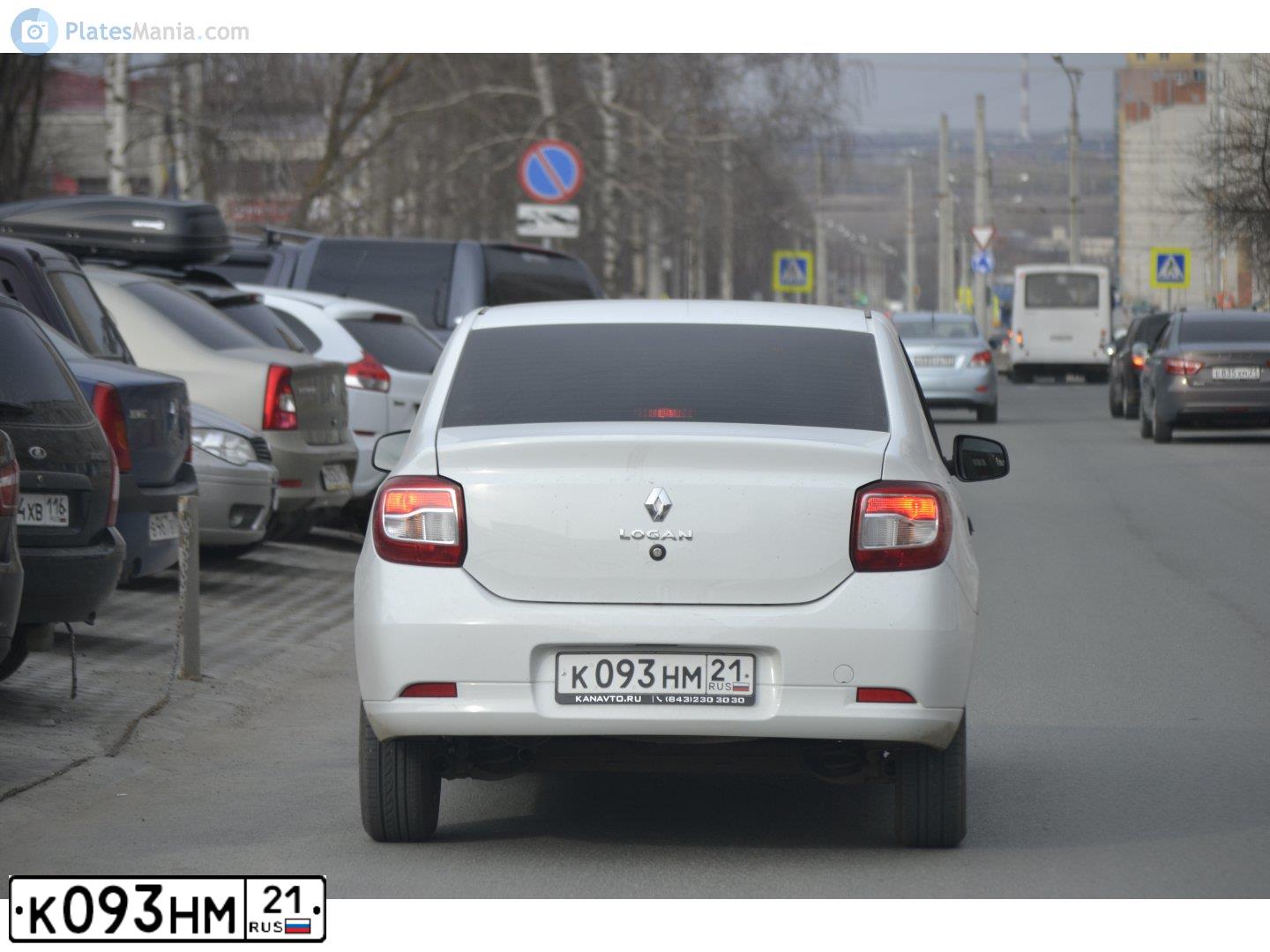 Фото автомобиля RENAULT LOGAN, 2020 — госномер К093НМ21. Цвет: Белый