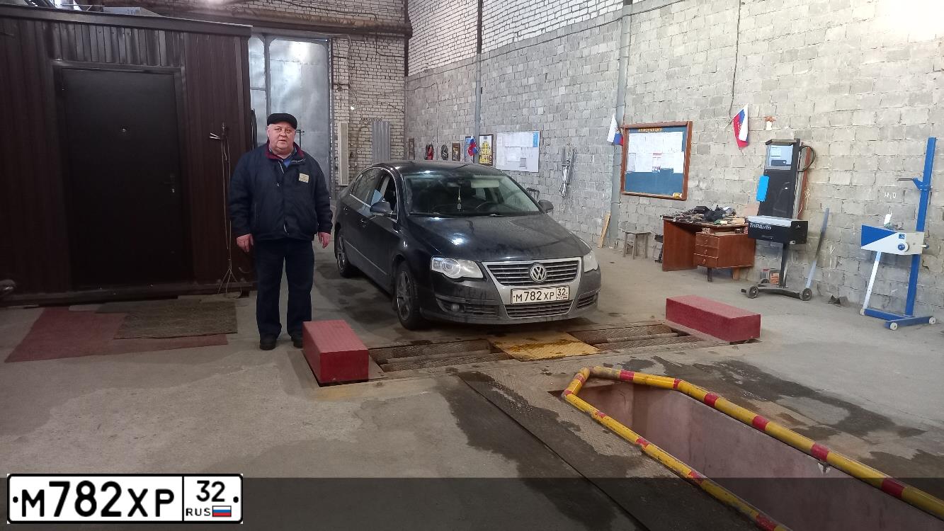 Фото автомобиля VOLKSWAGEN PASSAT, 2006 — госномер Н039АВ550