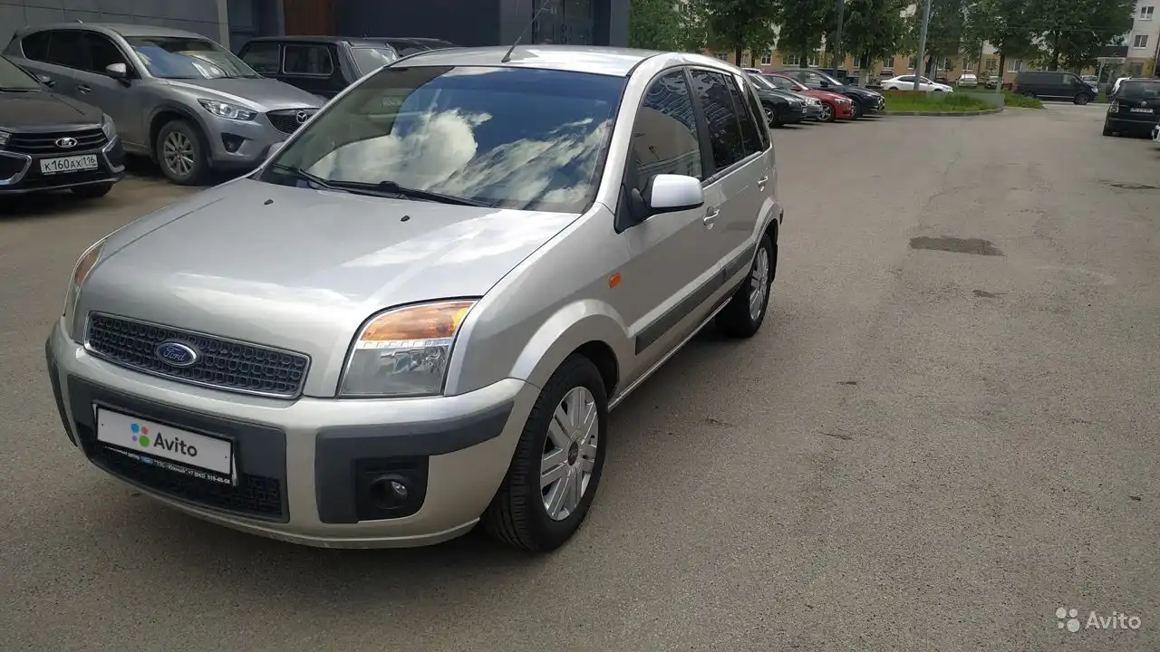 Фото автомобиля LADA 2112, 2008 — госномер Х102РС116. Цвет: ГРАФИТОВЫЙ МЕТАЛЛИК
