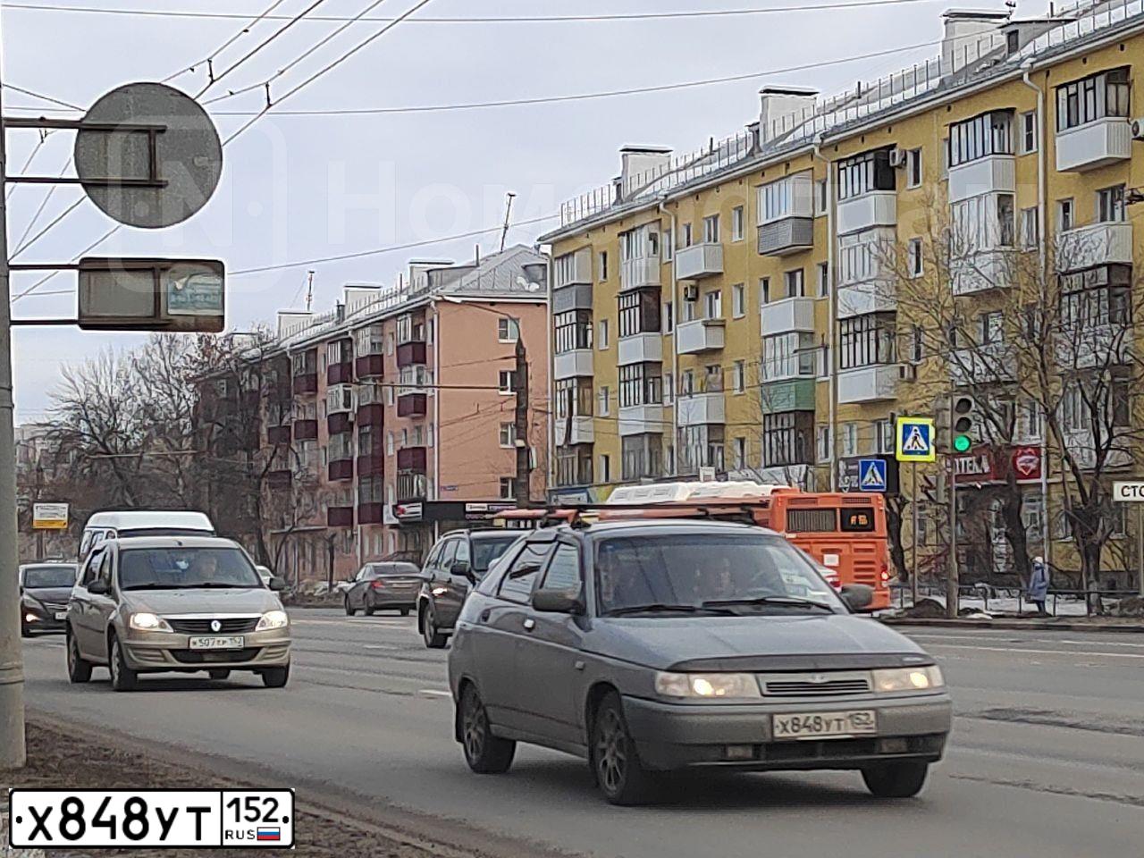 Фото автомобиля LADA 2112 LADA, 2008 — госномер Х848УТ152. Цвет: СЕРО-БЕЖЕВЫЙ