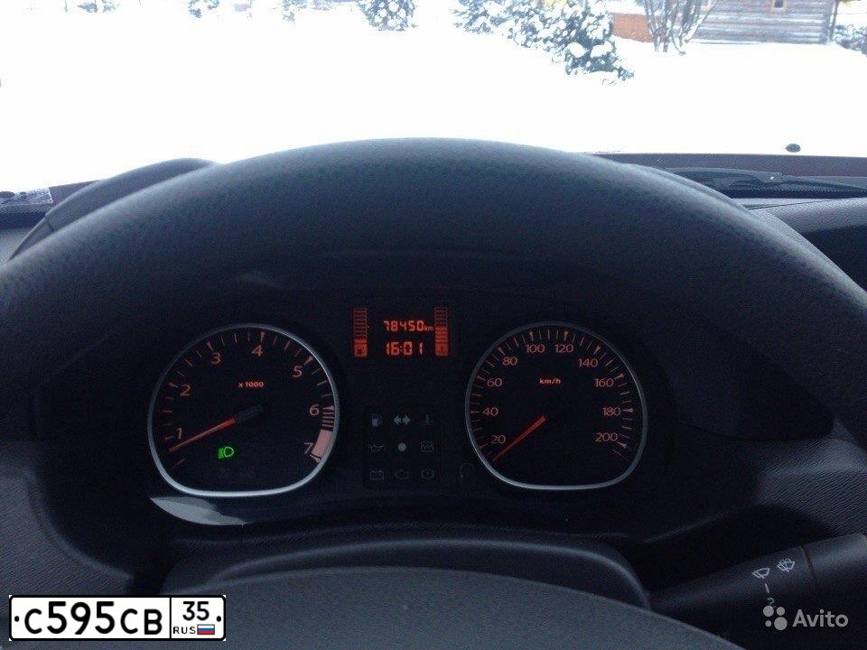 Фото автомобиля RENAULT DUSTER, 2012 — госномер Е481УА35. Цвет: Красный
