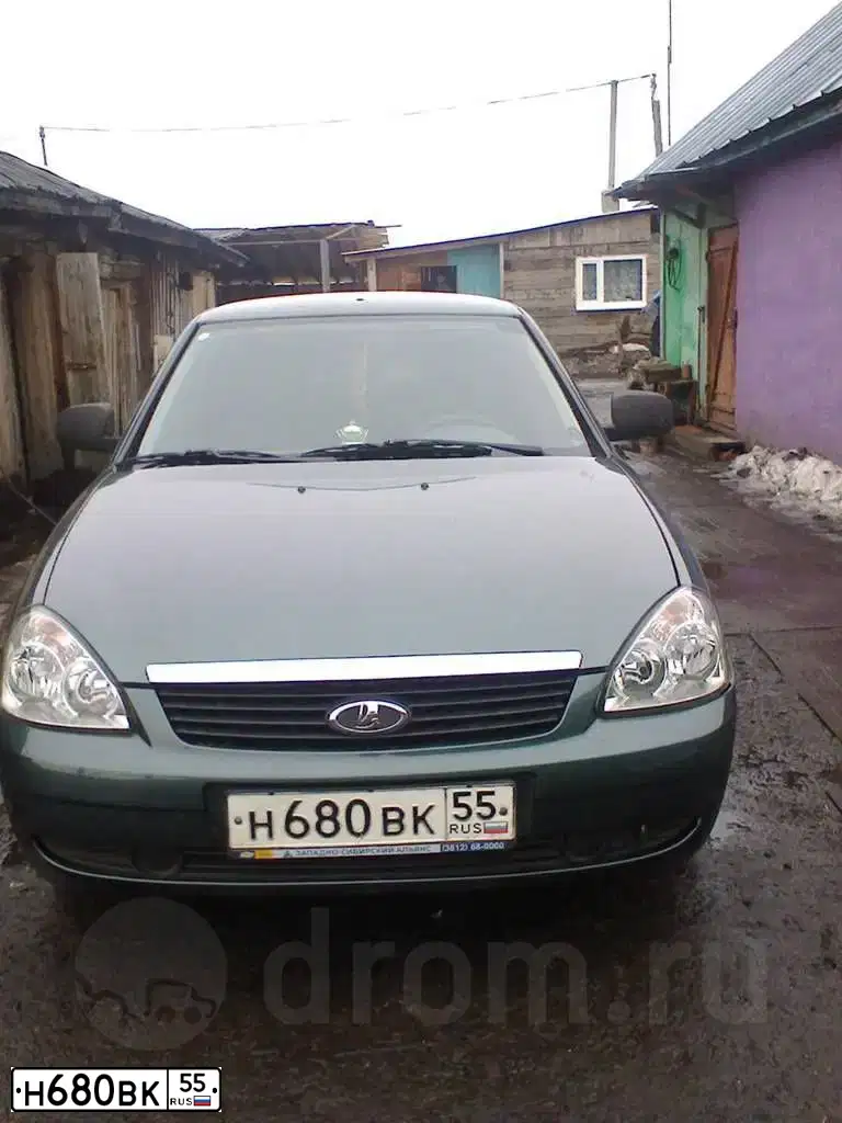 Фото автомобиля LADA 2170 PRIORA, 2011 — госномер Н680ВК55. Цвет: Серо-сине-зеленый