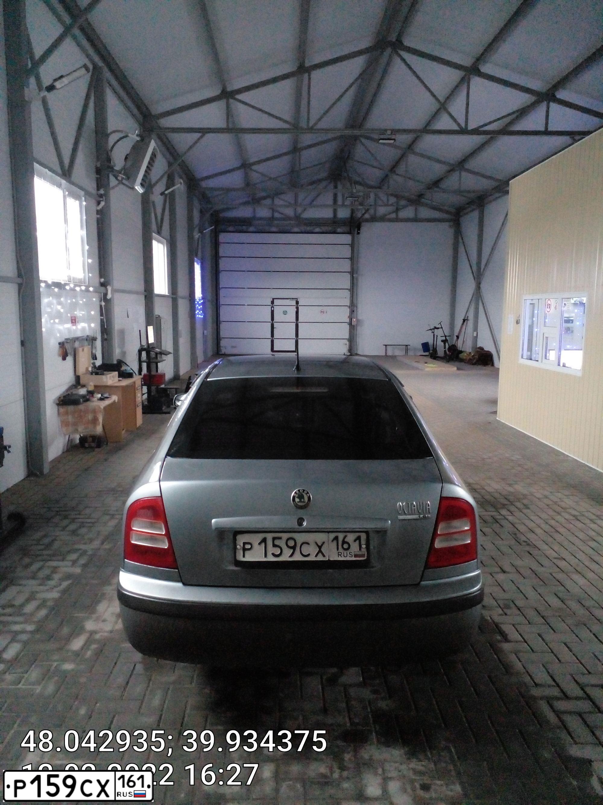 Фото автомобиля SKODA OCTAVIA, 2004 — госномер Р159СХ161. Цвет: СИНИЙ СВЕТЛЫЙ