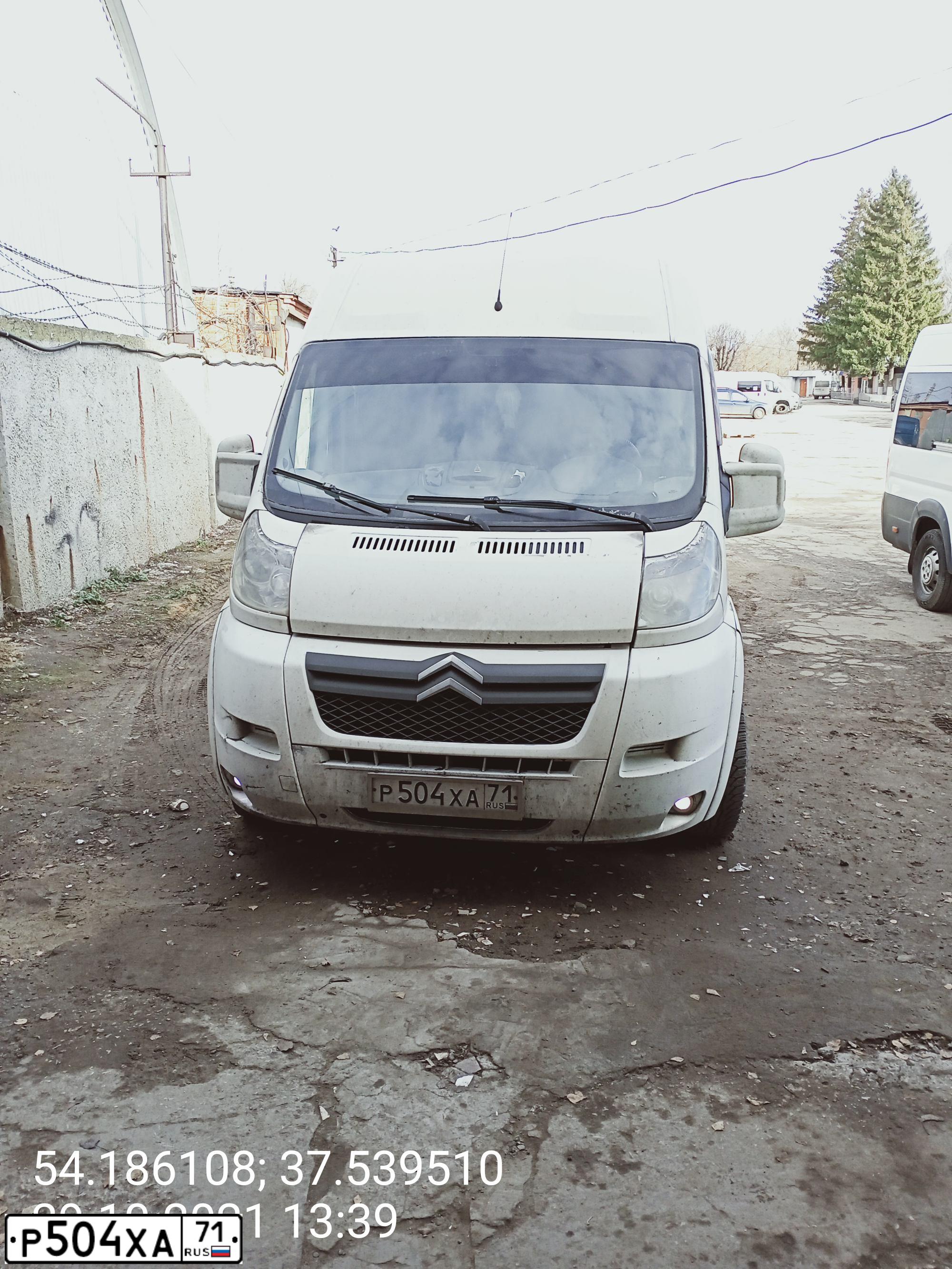 Фото автомобиля CITROEN JUMPER, 2011 — госномер Р504ХА71. Цвет: Белый