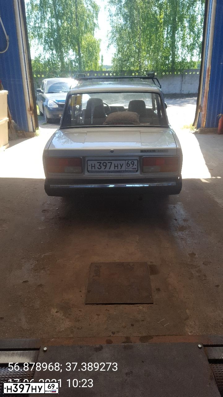 Фото автомобиля LADA 2121 NIVA, 2001 — госномер Р397РН69. Цвет: ЯРКО-ФИОЛЕТОВЫЙ