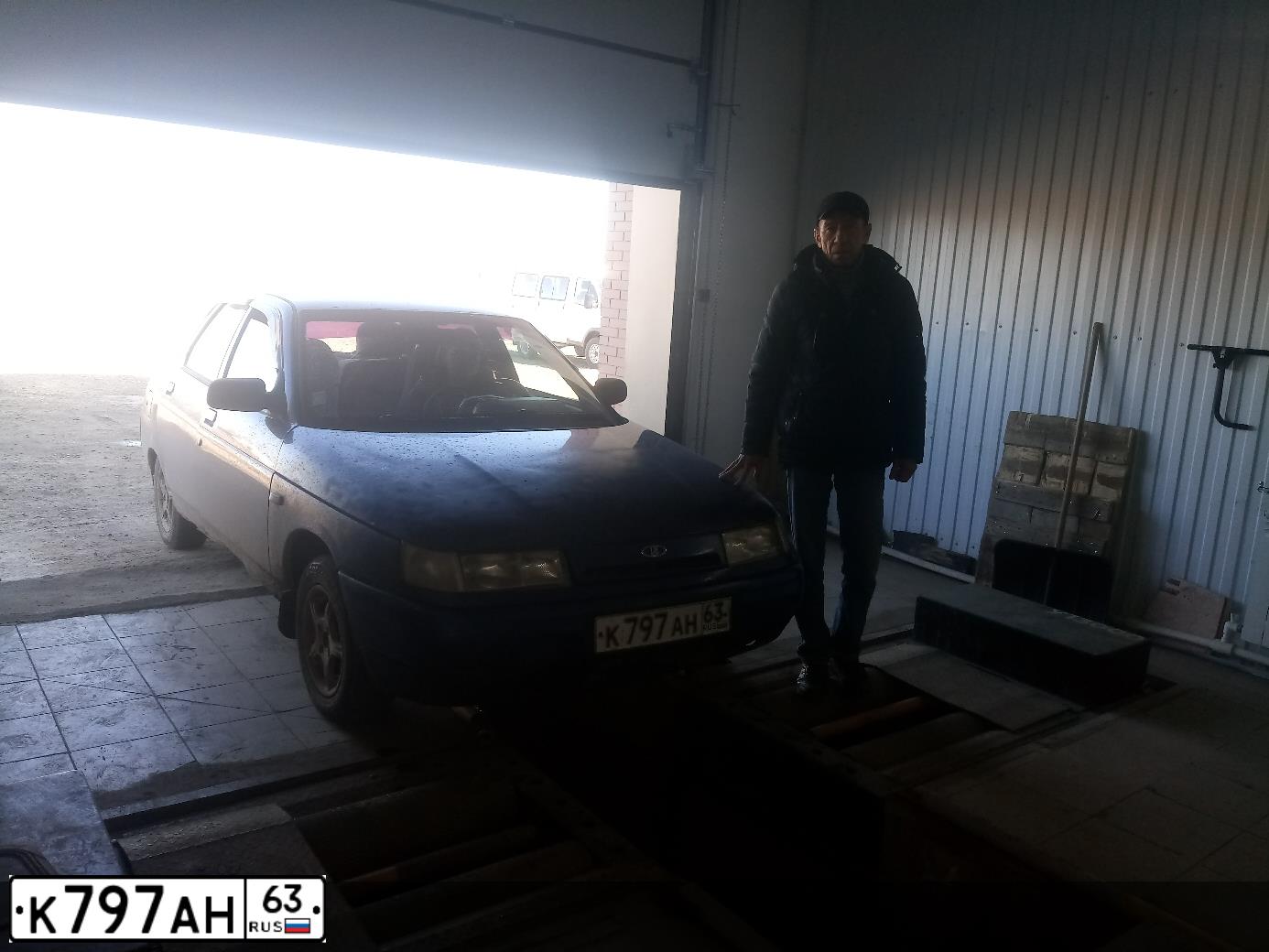 Фото автомобиля LADA 2110, 2003 — госномер К797АН63. Цвет: СЕРЕБРИСТО-ЯРКО-СИНИЙ