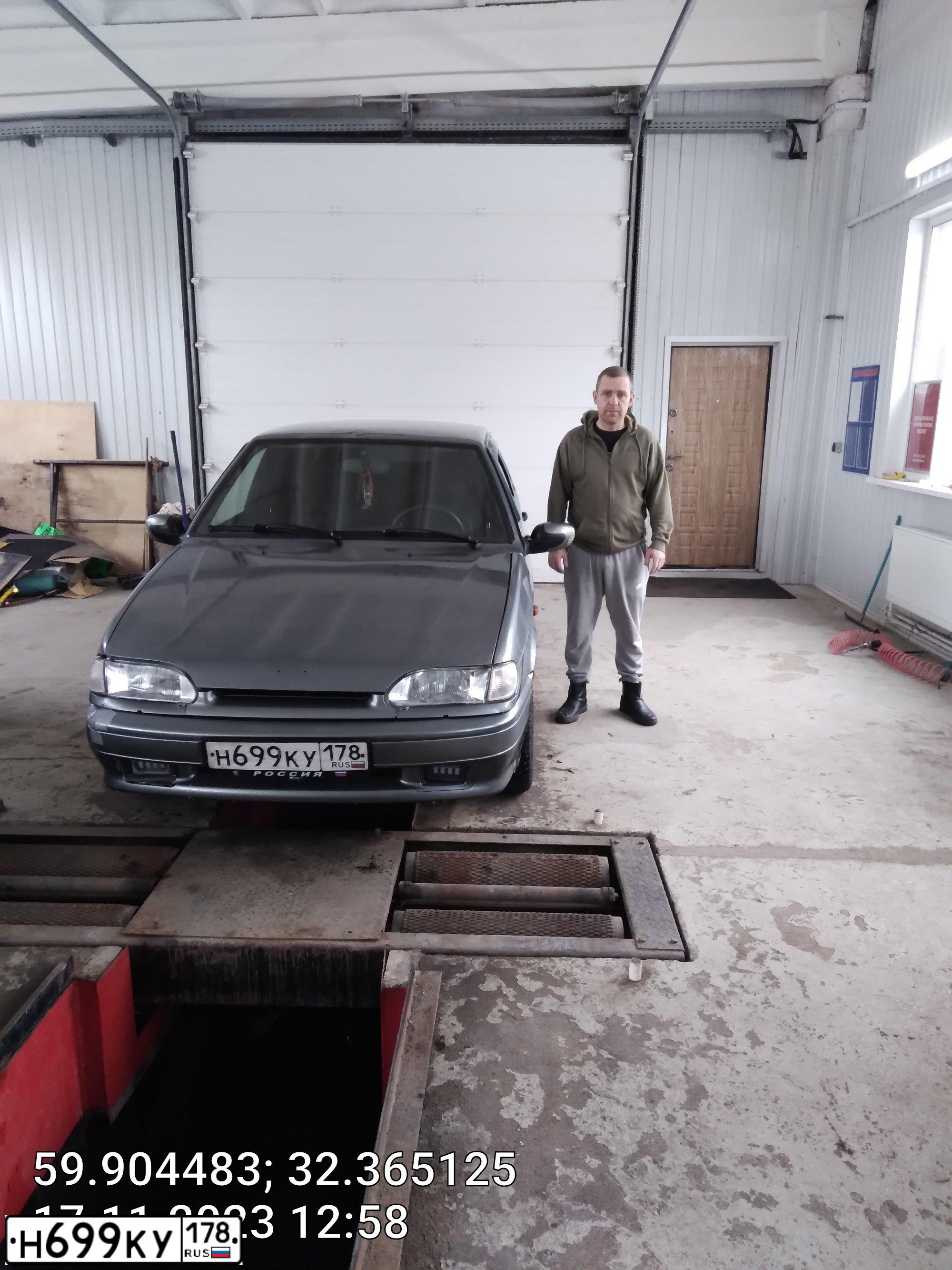 Фото автомобиля LADA 2115, 2010 — госномер Е523АТ147. Цвет: СРЕДНИЙ СЕРО-ЗЕЛЕНЫЙ МЕТ.