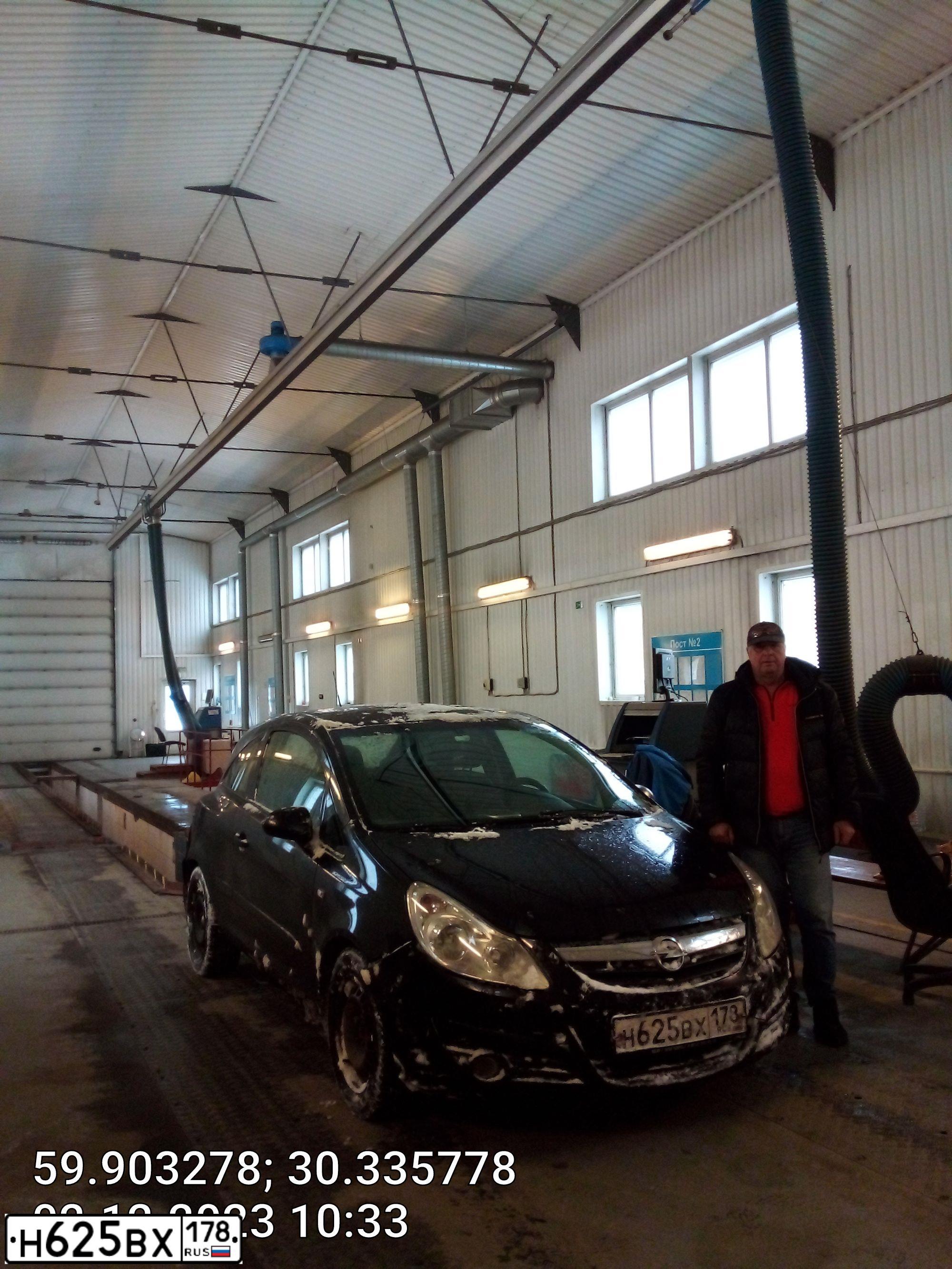 Фото автомобиля OPEL CORSA, 2007 — госномер Н625ВХ178. Цвет: ЧЕРНЫЙ