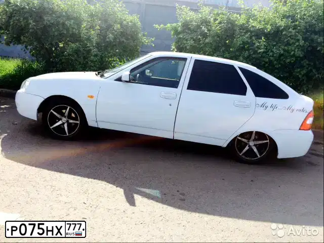 Фото автомобиля LADA 2172 PRIORA, 2009 — госномер С840РЕ33. Цвет: Белый