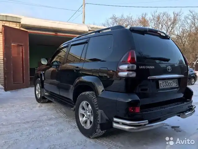 Фото автомобиля TOYOTA LANDCRUISER, 2007 — госномер Х030ХХ150. Цвет: ЧЕРНЫЙ