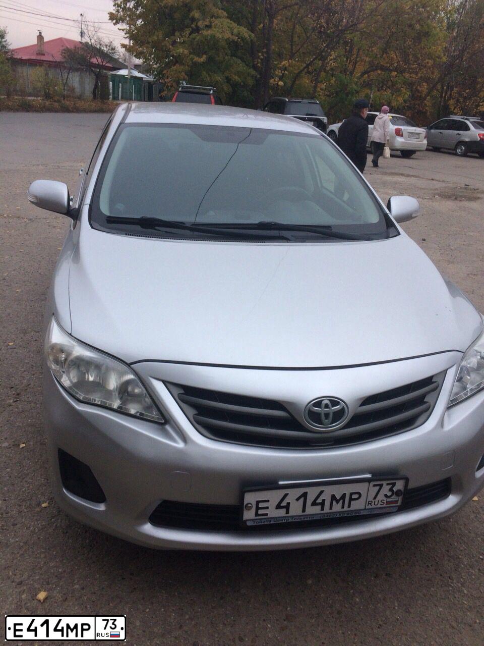 Фото автомобиля TOYOTA COROLLA, 2012 — госномер Е414МР73. Цвет: СЕРЕБРИСТЫЙ