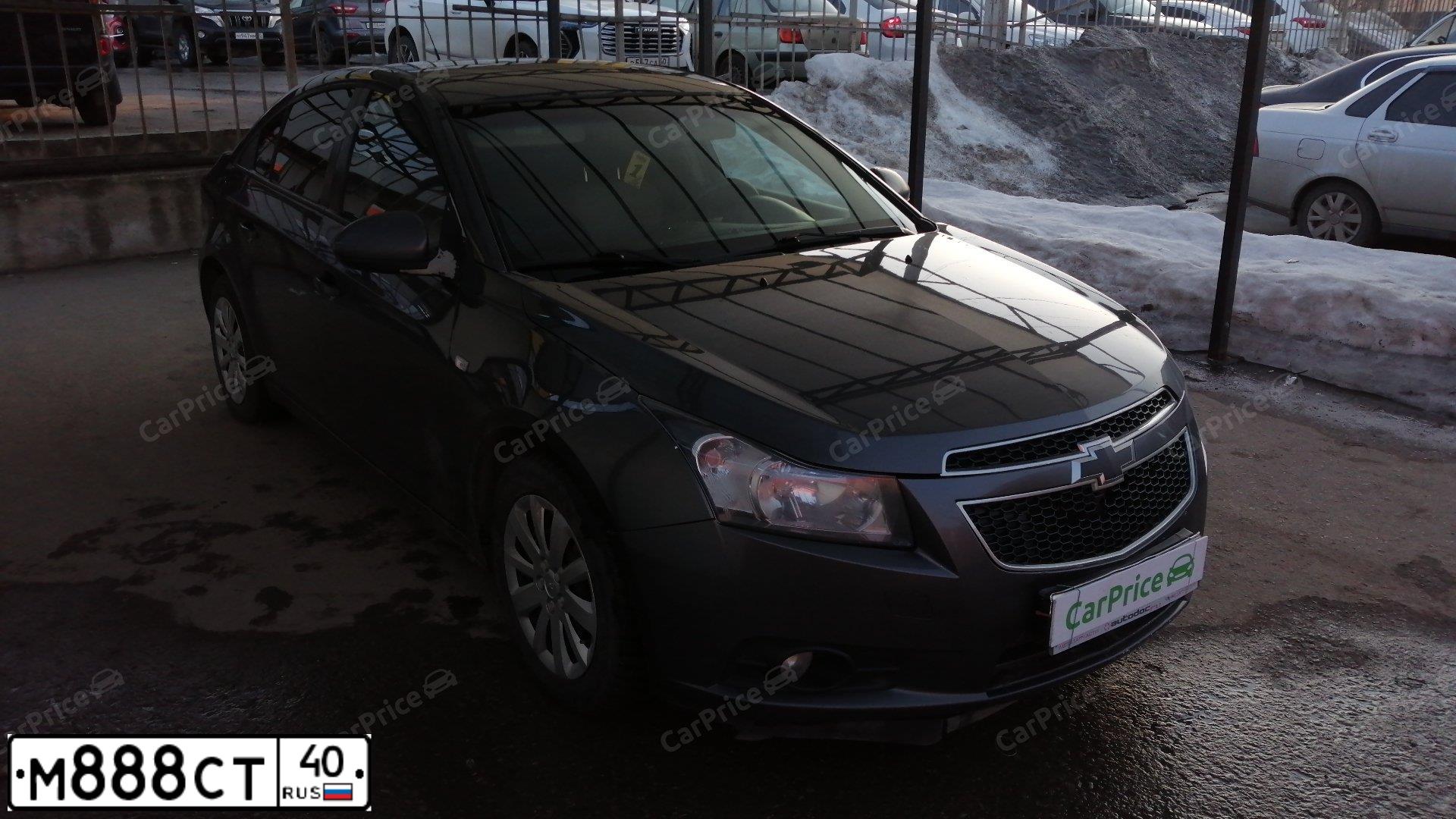 Фото автомобиля CHEVROLET CRUZE, 2012 — госномер М888СТ40. Цвет: СЕРЫЙ МЕТАЛЛИК