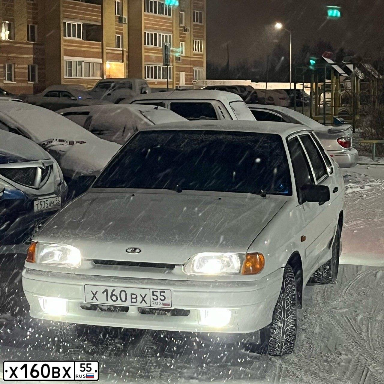 Фото автомобиля LADA 2115 SAMARA, 2012 — госномер Х160ВХ55. Цвет: Белый