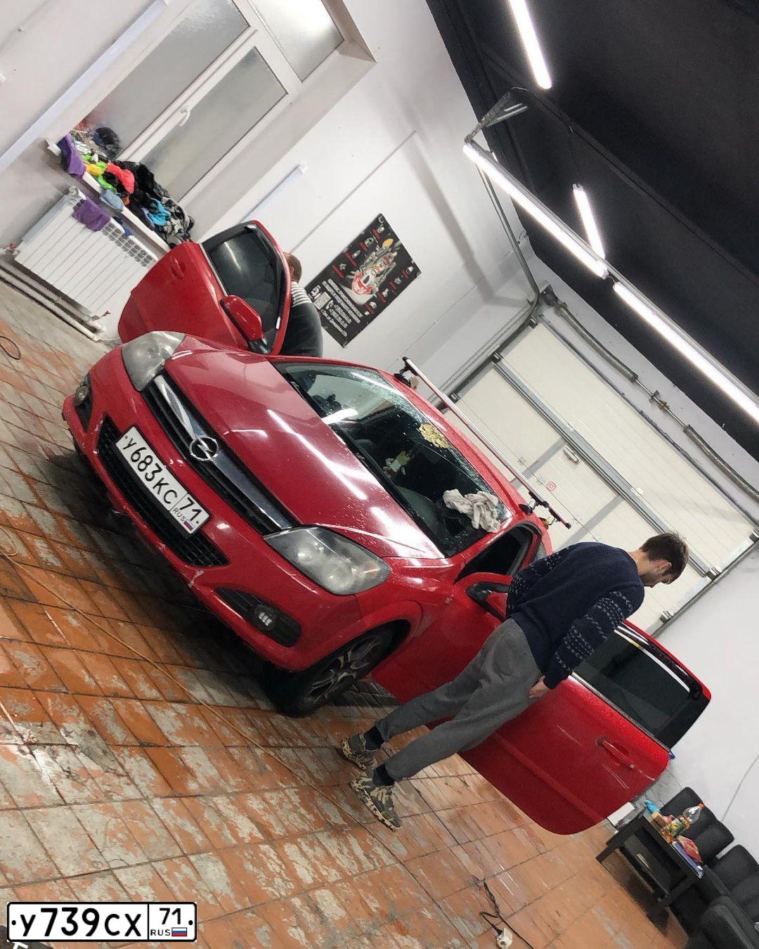 Фото автомобиля MAZDA 3, 2008 — госномер Х667КМ71. Цвет: СЕРЕБРИСТЫЙ