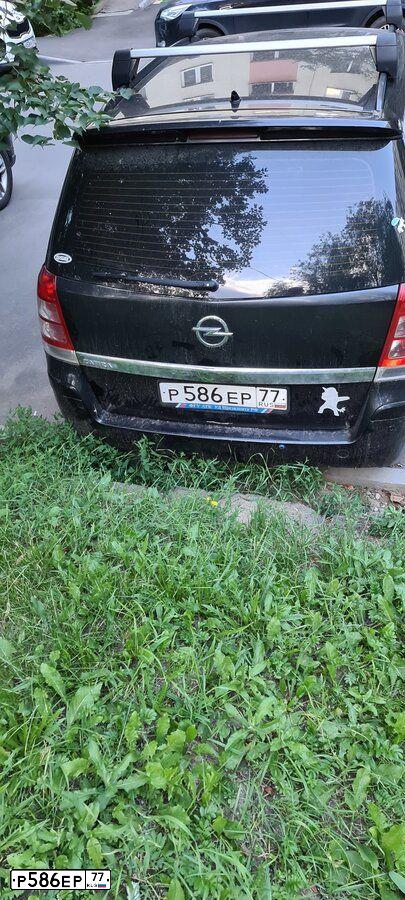 Фото автомобиля OPEL ZAFIRA, 2012 — госномер Р092ВК68. Цвет: ЧЕРНЫЙ