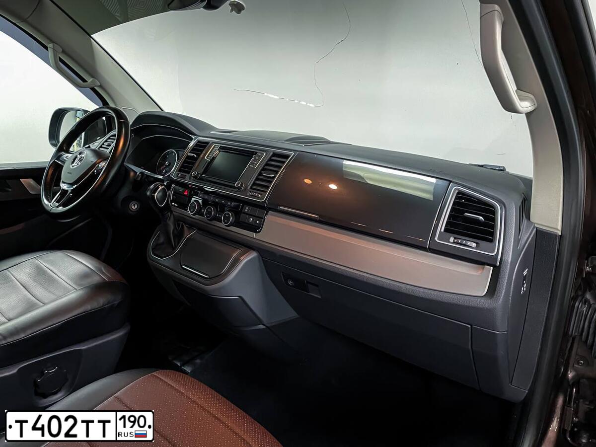 Фото автомобиля ФОЛЬКСВАГЕН 7HC CARAVELLE, 2019 — госномер С912ОК797. Цвет: КОРИЧНЕВЫЙ