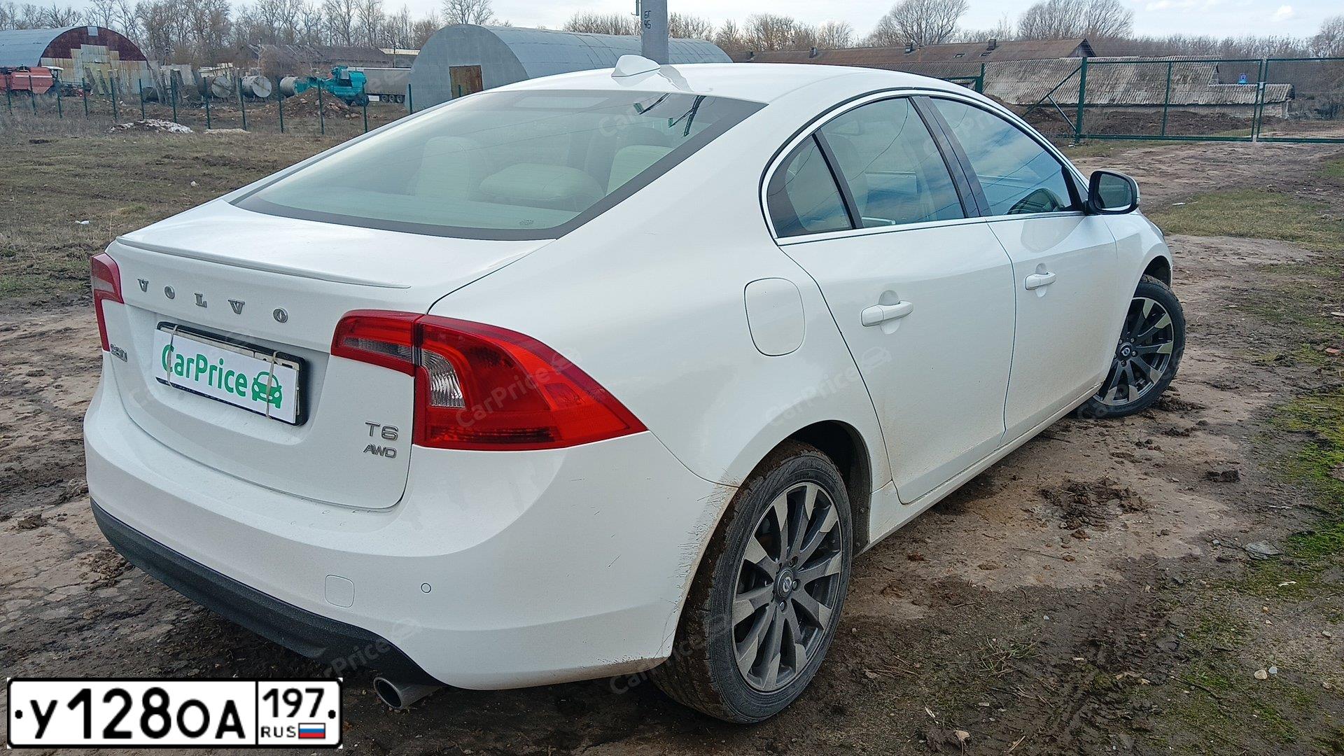 Фото автомобиля VOLVO S60, 2011 — госномер У128ОА197. Цвет: Белый