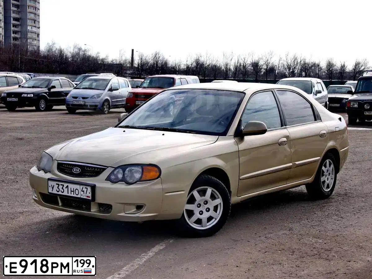 Фото автомобиля FORD ESCAPE, 2000 — госномер Е918РМ199. Цвет: КРАСНЫЙ