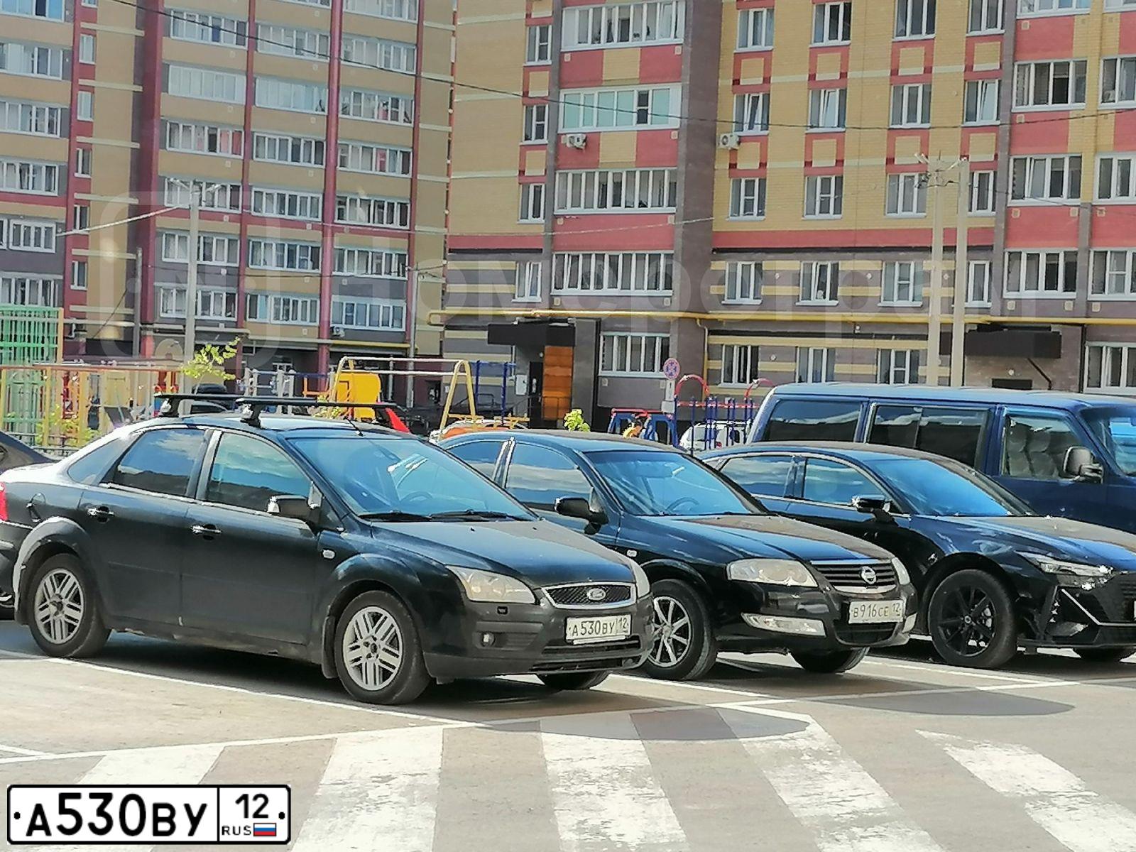 Фото автомобиля FORD FOCUS, 2007 — госномер А530ВУ12. Цвет: ЧЕРНЫЙ