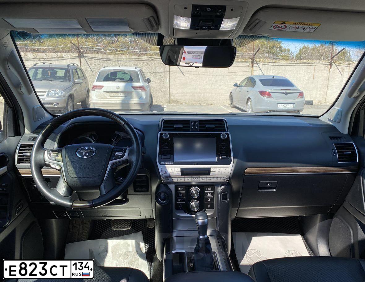 Фото автомобиля OPEL INSIGNIA, 2010 — госномер С256МТ761. Цвет: Серый