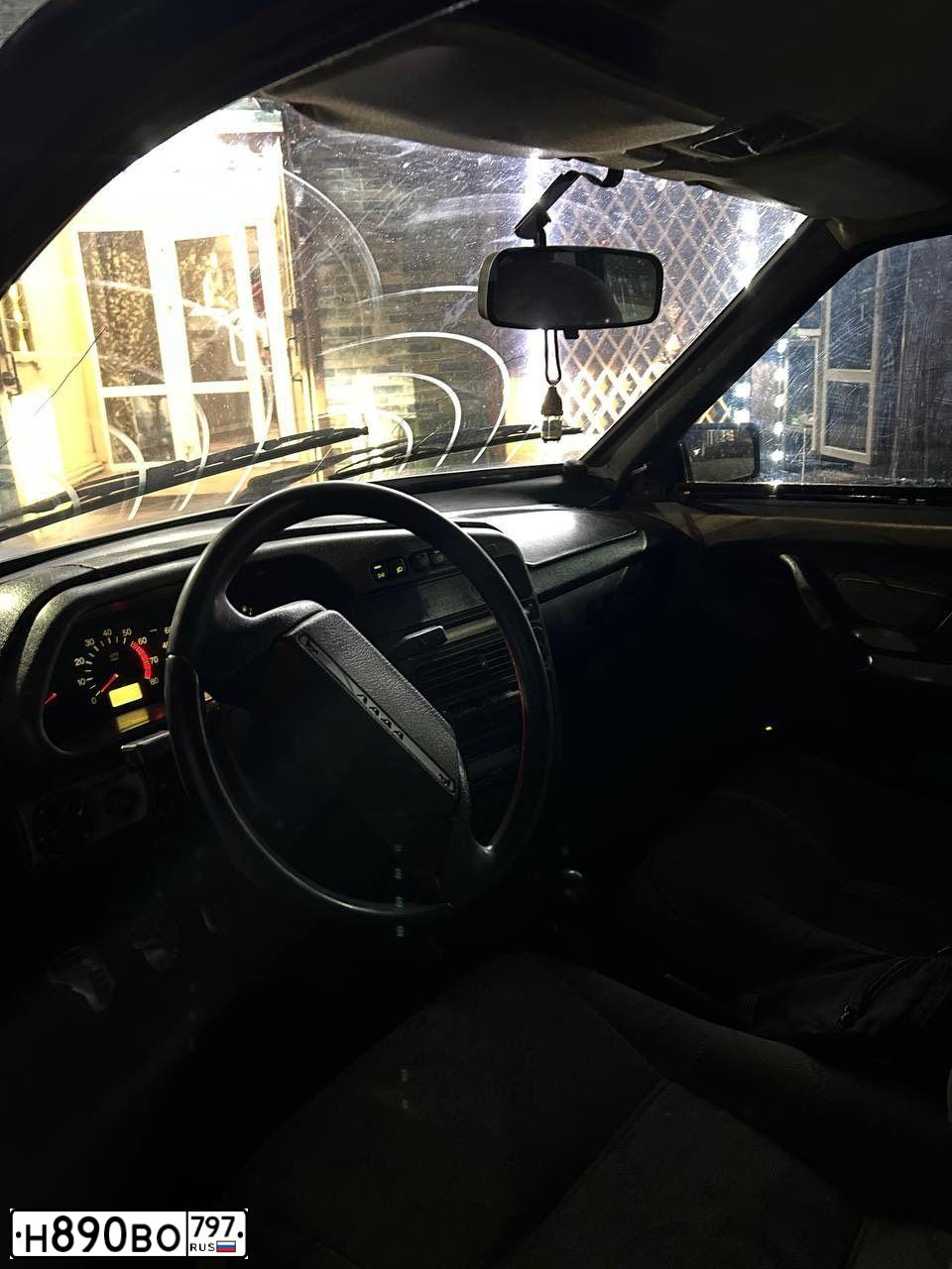 Фото автомобиля LADA 2115 SAMARA, 2003 — госномер Н890ВО797. Цвет: СЕРЕБРИСТЫЙ ЯРКО-СИНИЙ
