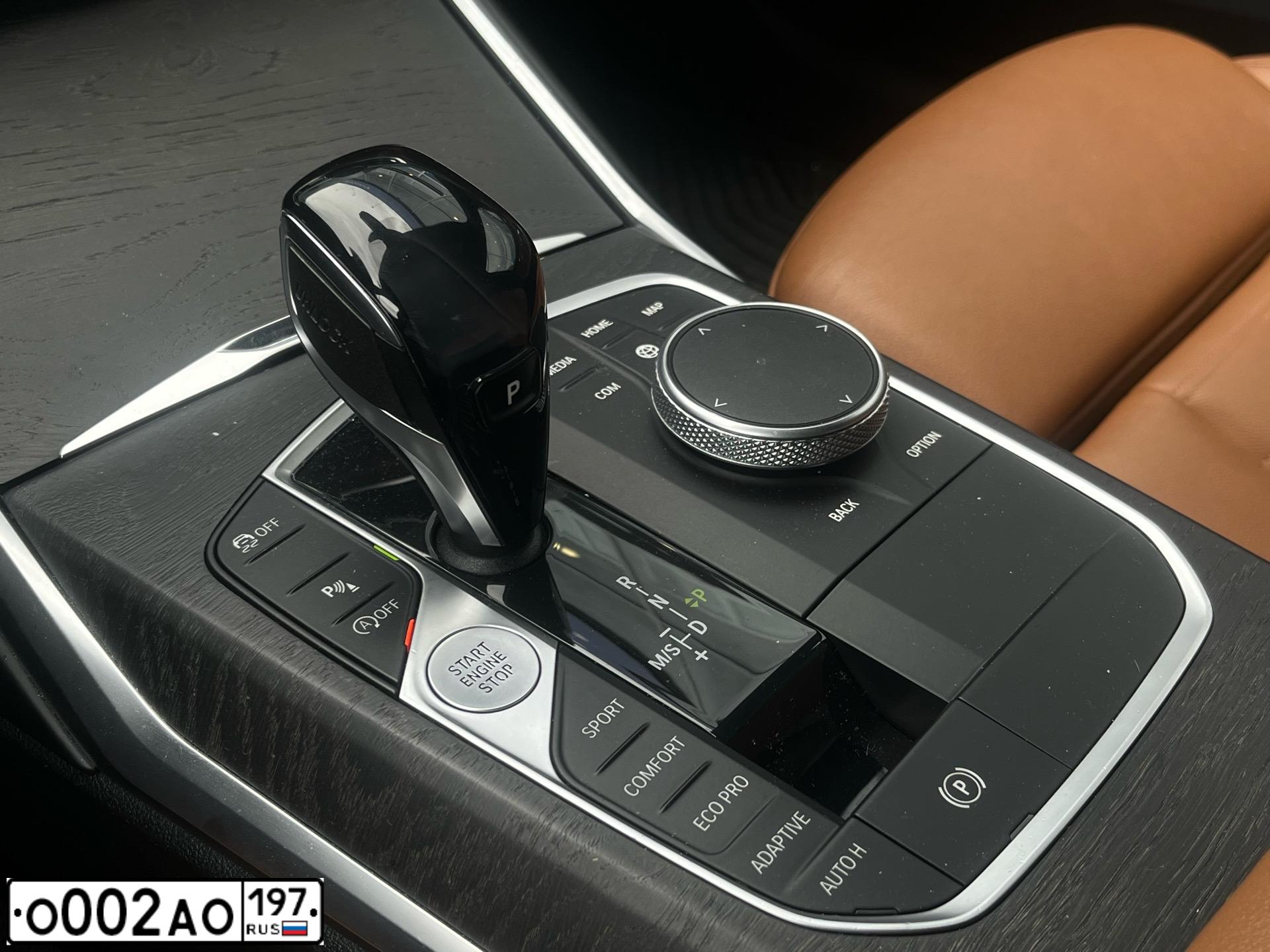 Фото автомобиля BMW SERIE 3, 2006 — госномер С131МЕ152. Цвет: Красный