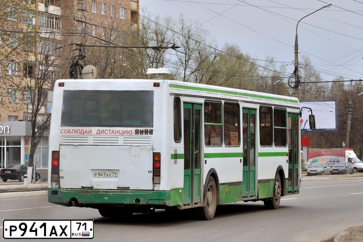 Фото автомобиля LIAZ 5256, 2006 — госномер Р941АХ71. Цвет: БЕЛЫЙ-ЗЕЛЕНЫЙ
