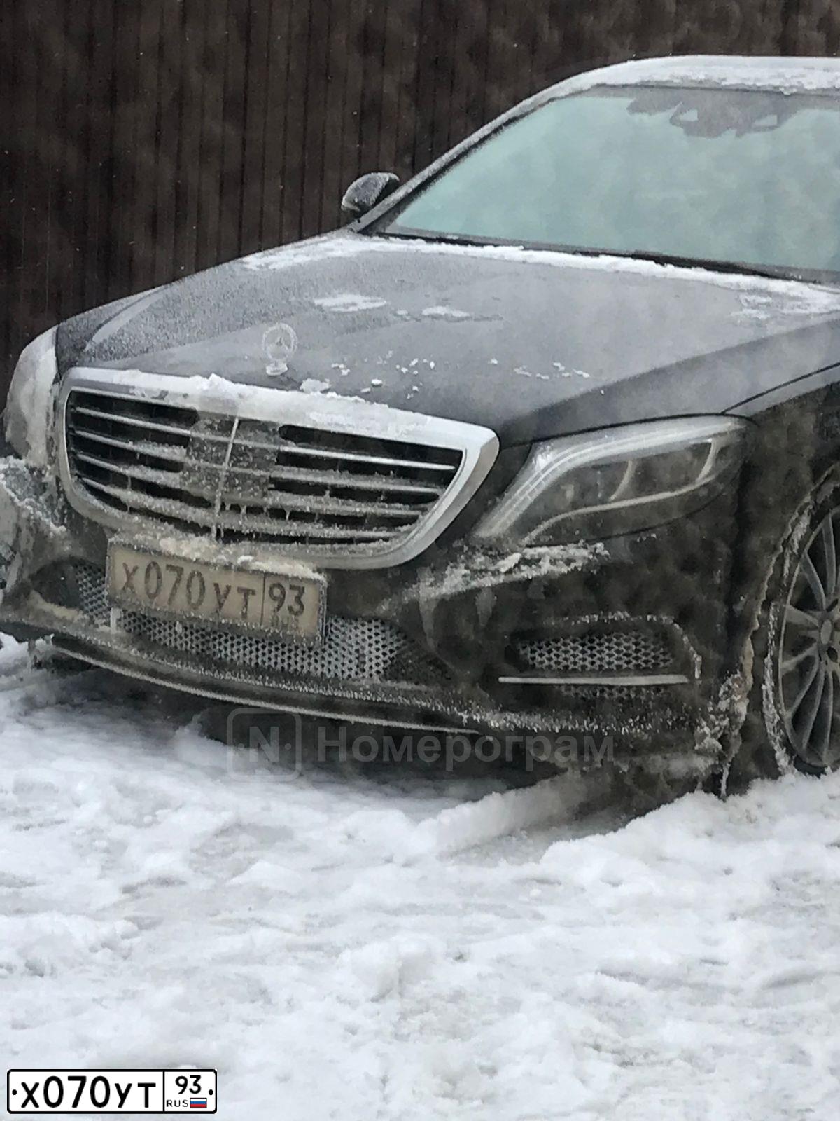 Фото автомобиля MERCEDES S-KLASSE, 2003 — госномер Х070УТ93. Цвет: ЧЕРНЫЙ