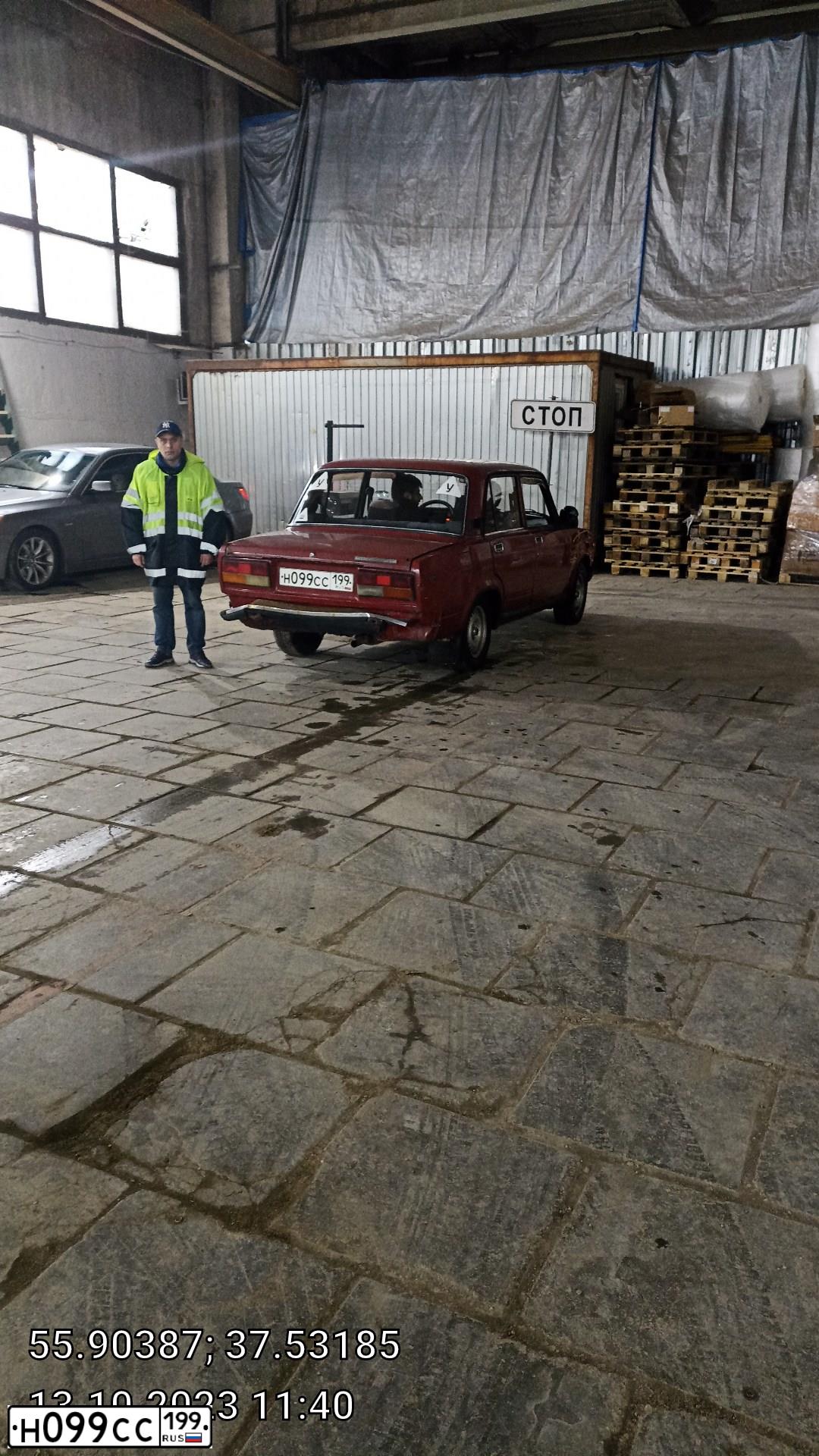 Фото автомобиля LADA 2107, 1993 — госномер Н099СС199. Цвет: ВИШНЕВЫЙ