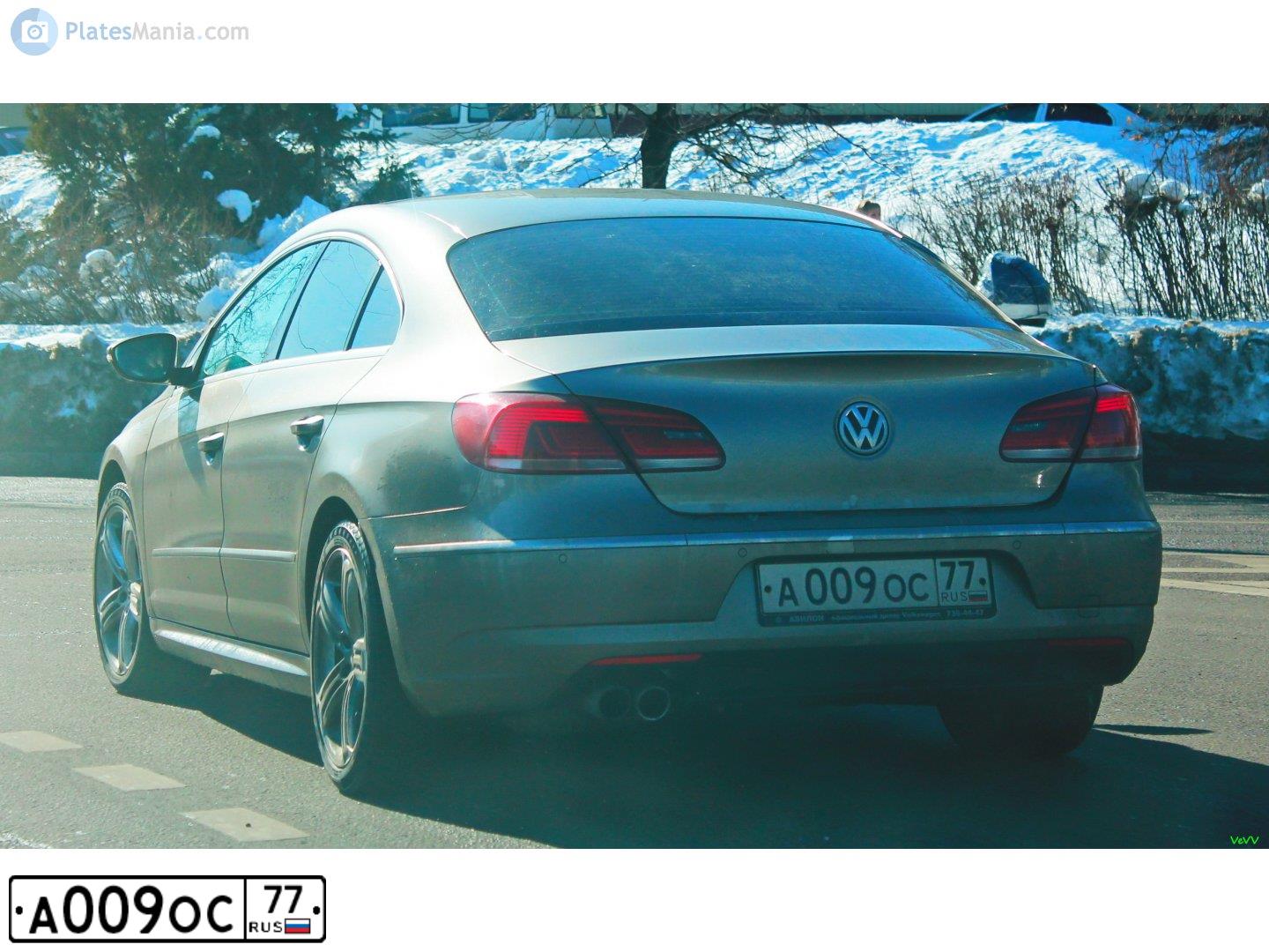 Фото автомобиля VOLKSWAGEN PASSAT, 2013 — госномер А009ОС77. Цвет: СЕРЫЙ