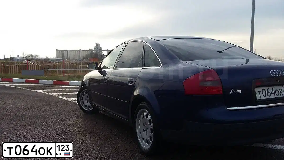 Фото автомобиля AUDI A6, 2000 — госномер Т064ОК123. Цвет: синий