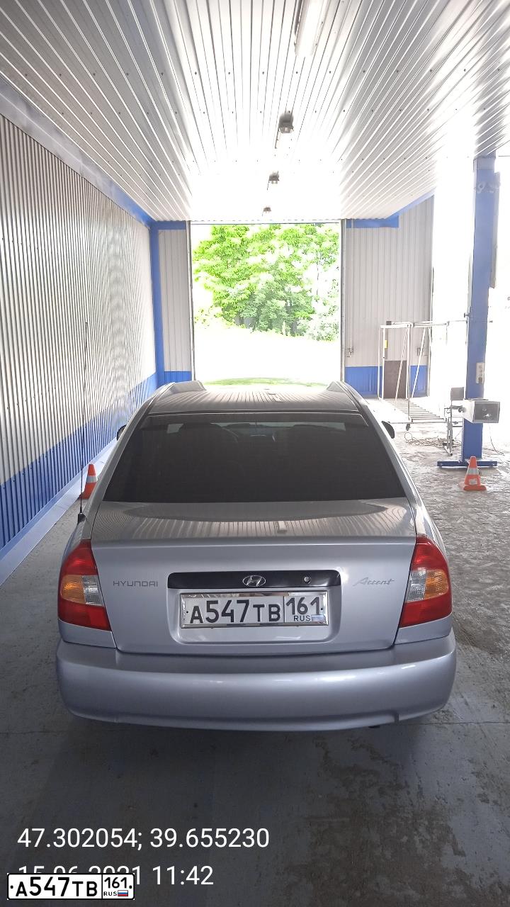 Фото автомобиля TAGAZ ACCENT, 2005 — госномер Е375АН177. Цвет: СЕРЕБРИСТЫЙ