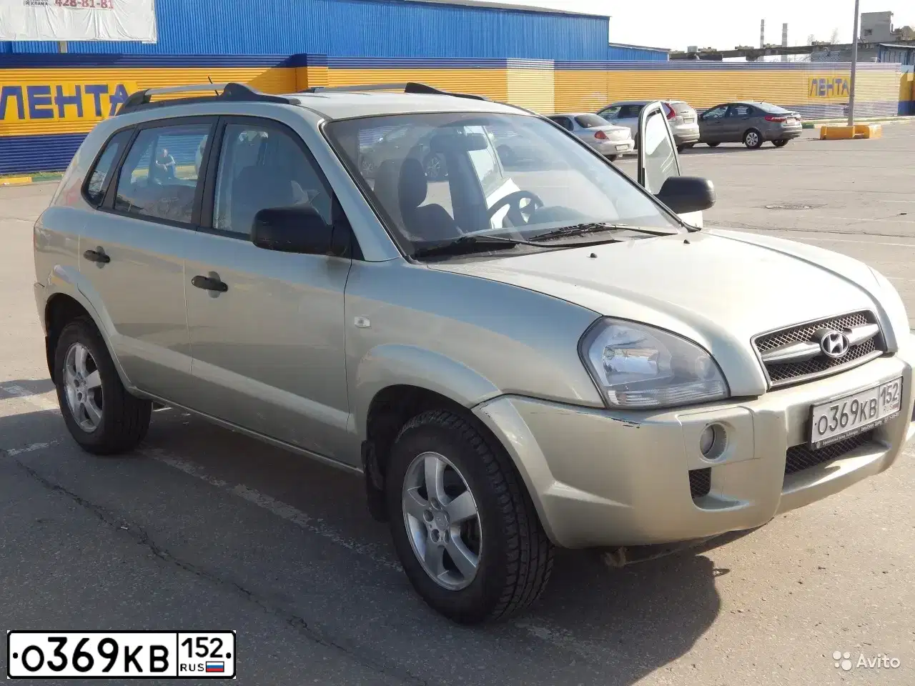 Фото автомобиля HYUNDAI TUCSON, 2008 — госномер У509ТЕ52. Цвет: СВЕТЛО-СЕРЫЙ