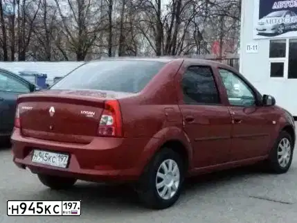 Фото автомобиля RENAULT LOGAN, 2011 — госномер Р519ВТ11. Цвет: КРАСНЫЙ