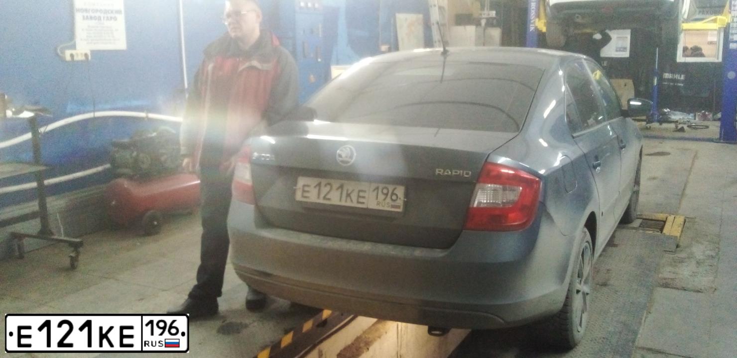 Фото автомобиля SKODA RAPID, 2016 — госномер Т574МЕ136. Цвет: ТЕМНО-СЕРЫЙ