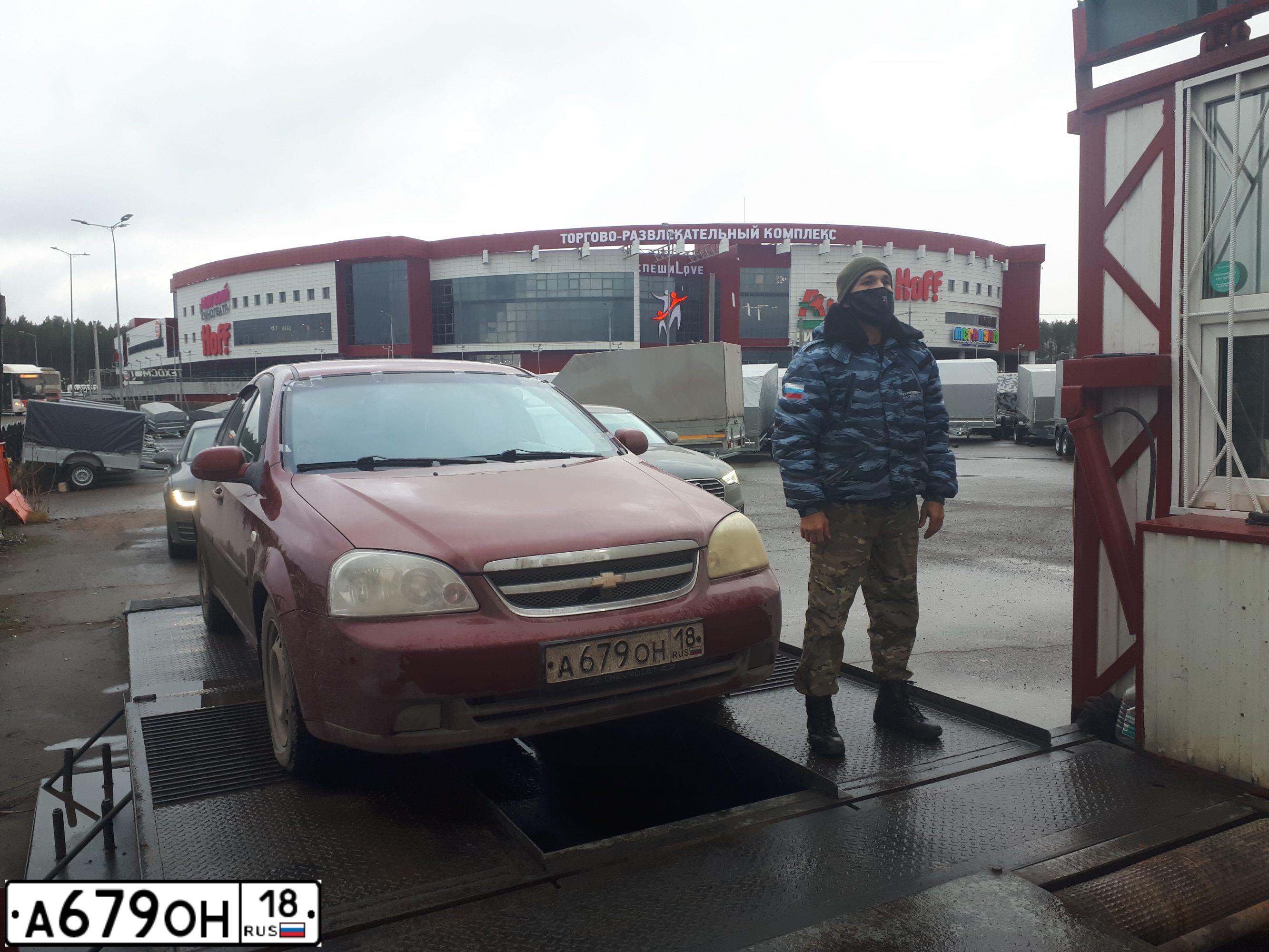 Фото автомобиля CHEVROLET LACETTI, 2007 — госномер А679ОН18. Цвет: ТЕМНО-КРАСНЫЙ