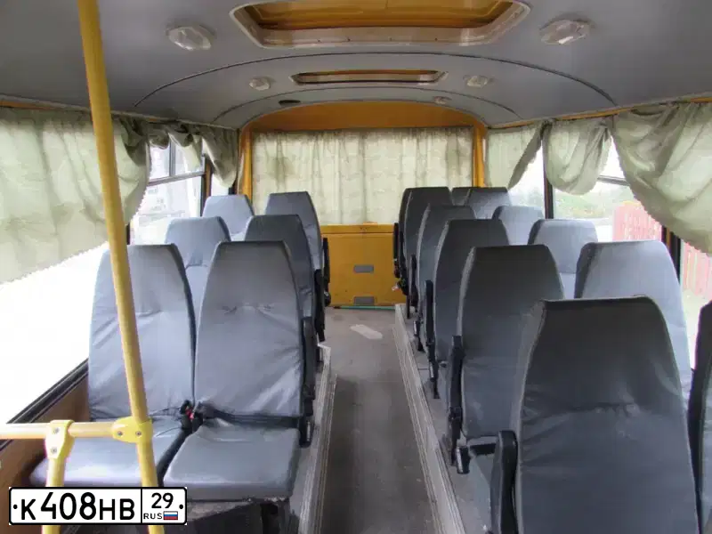Фото автомобиля PAZ 3205, 2011 — госномер О813КТ29. Цвет: БЕЛО-ЗЕЛЕНЫЙ
